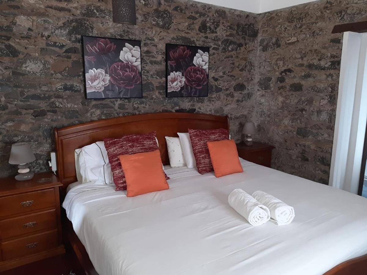 Casa Velha D Fernando E Casa Avo Augusta Hotel Ribeira Brava Eksteriør billede